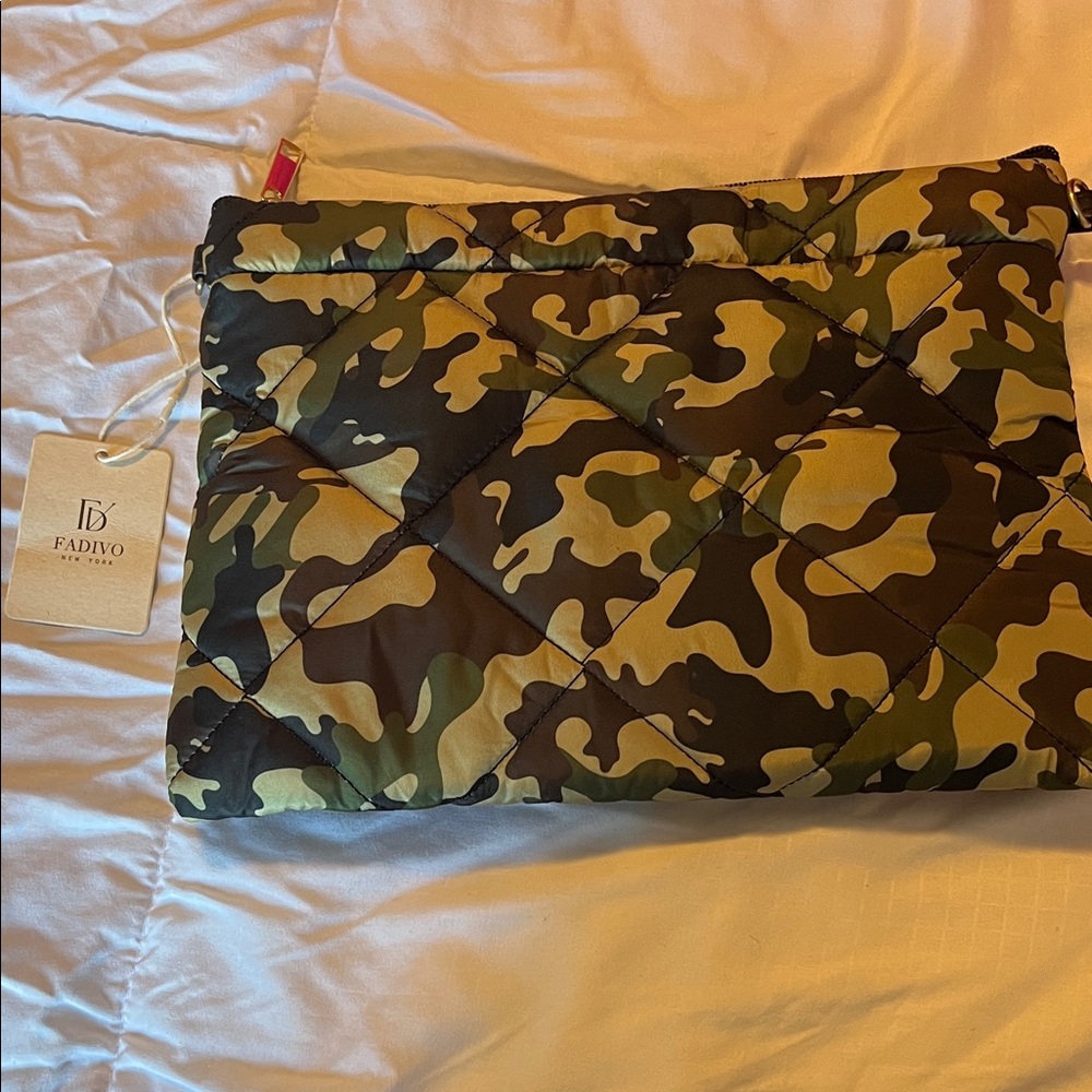 Fadivo Quilted Camouflage Clutch Bag